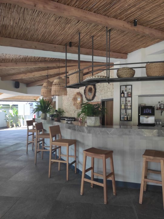 Gastro Hotel Miramare Beach
