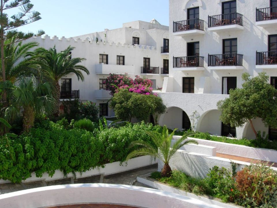 Innenhof TUI BLUE Oceanis Beach and Spa Resort