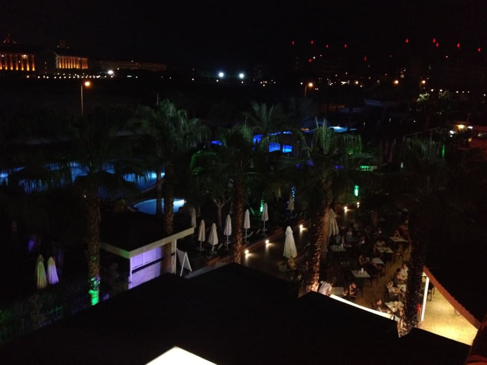 Bei Nacht Hane Family Resort