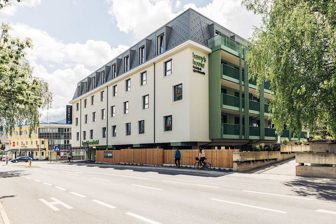 Außenansicht harry's home Lienz-Osttirol