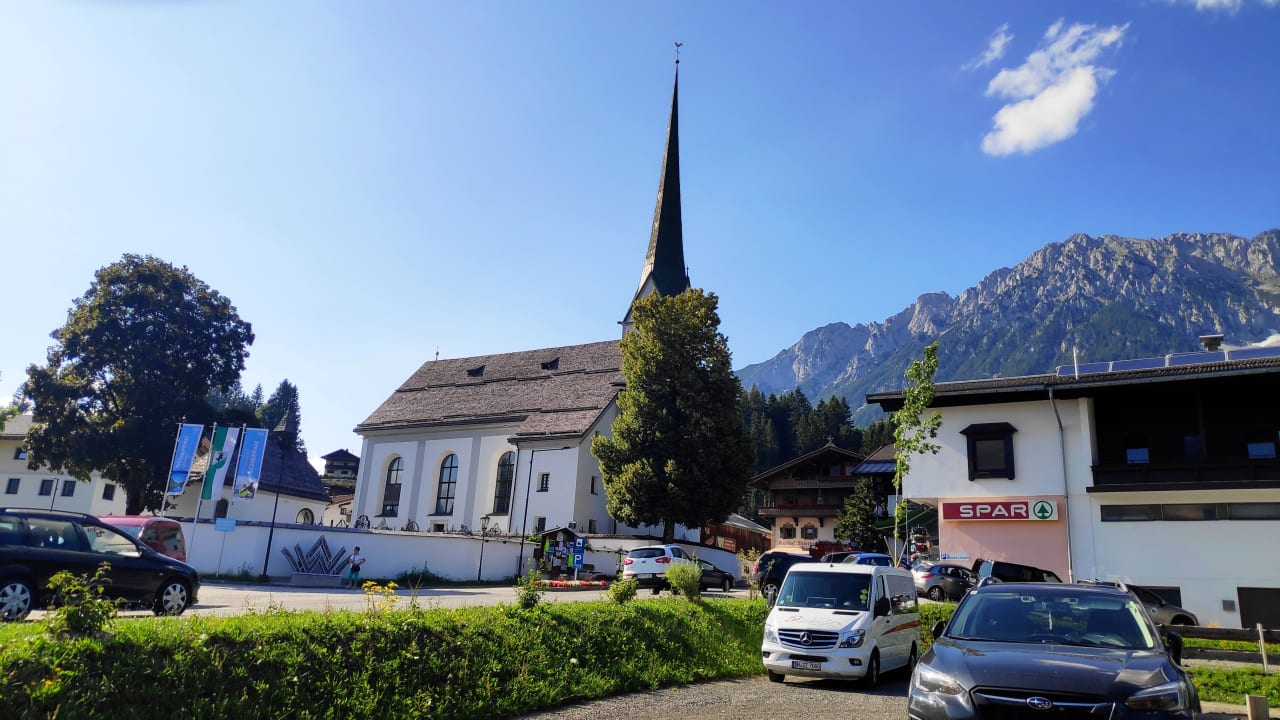 Ausblick Garni Hotel - Das Alpin Kaiserzeit