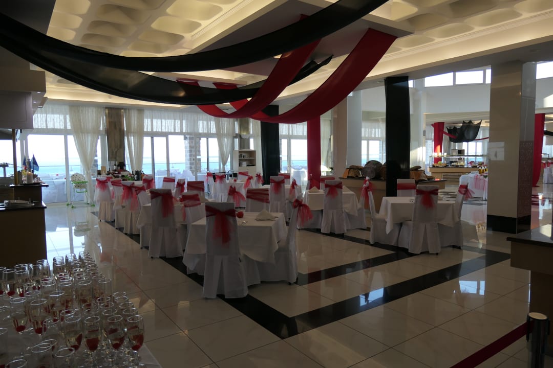 Gastro Grand Blue Beach Hotel