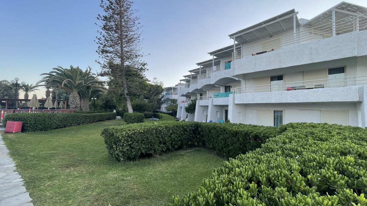 Gartenanlage Apollonia Beach Resort & Spa