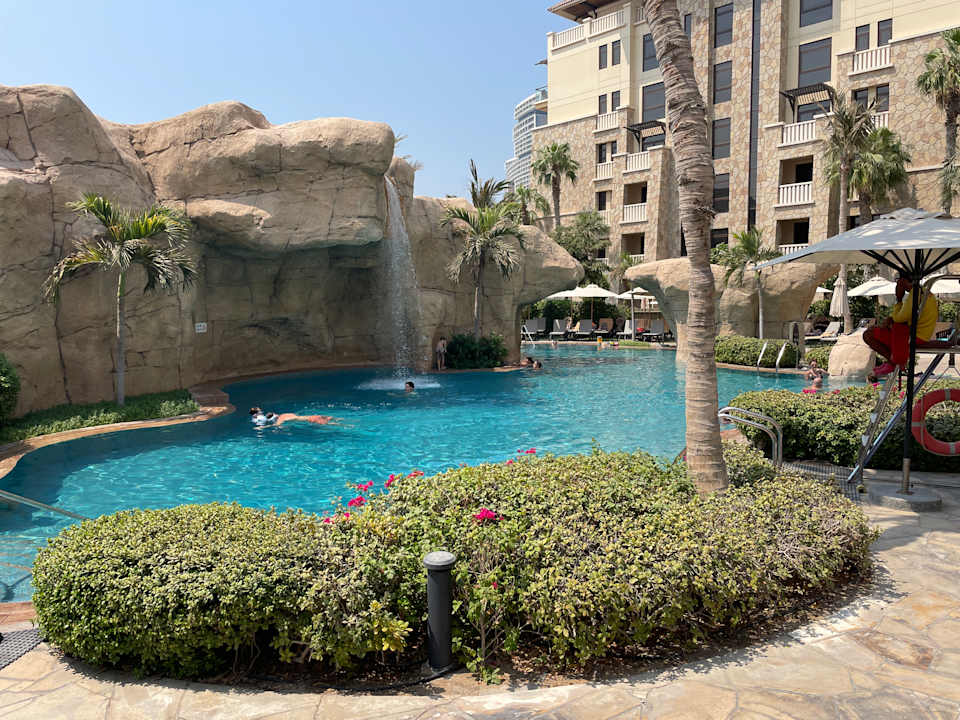Pool Sofitel Dubai The Palm Resort & Spa