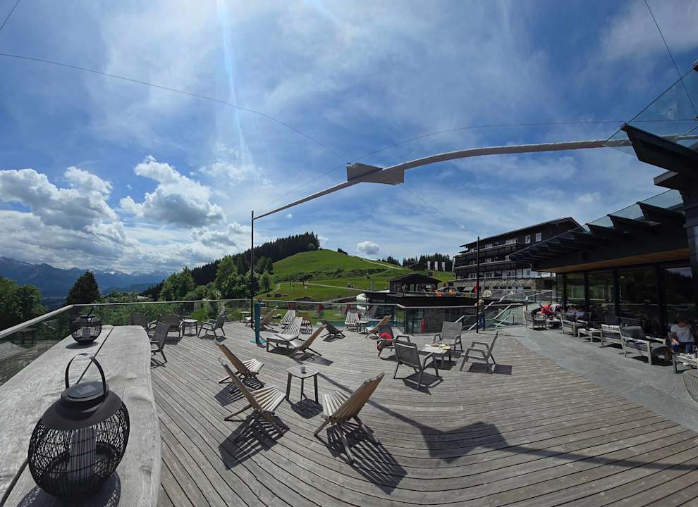 Außenansicht Familotel Allgäuer Berghof