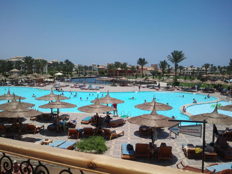 Dana Beach Hurghada - einer der Pools Pickalbatros Dana Beach Resort - Hurghada