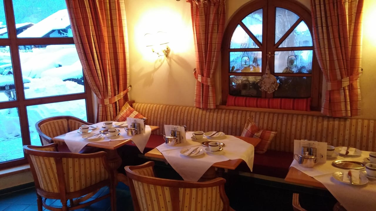 Restaurant / Frühstücksraum Hotel Garmischer Hof