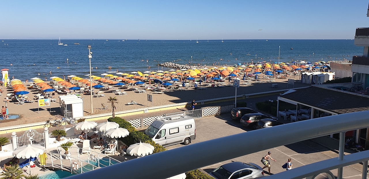 Strand Hotel Punta dell'Est