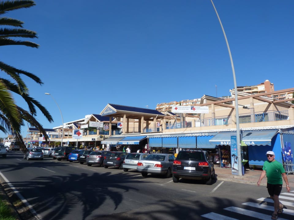 Blick auf dem Eingang von der Seite gegenüber MUR Hotel Faro Jandia & Spa Fuerteventura