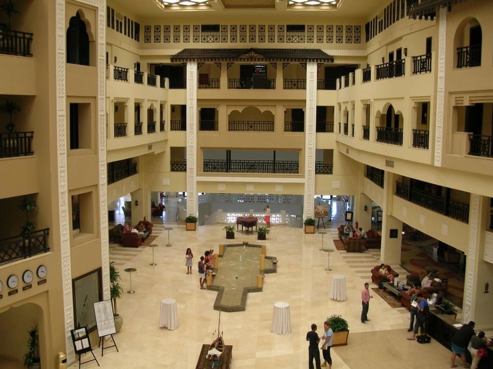 Lobby von oben Steigenberger ALDAU Beach Hotel