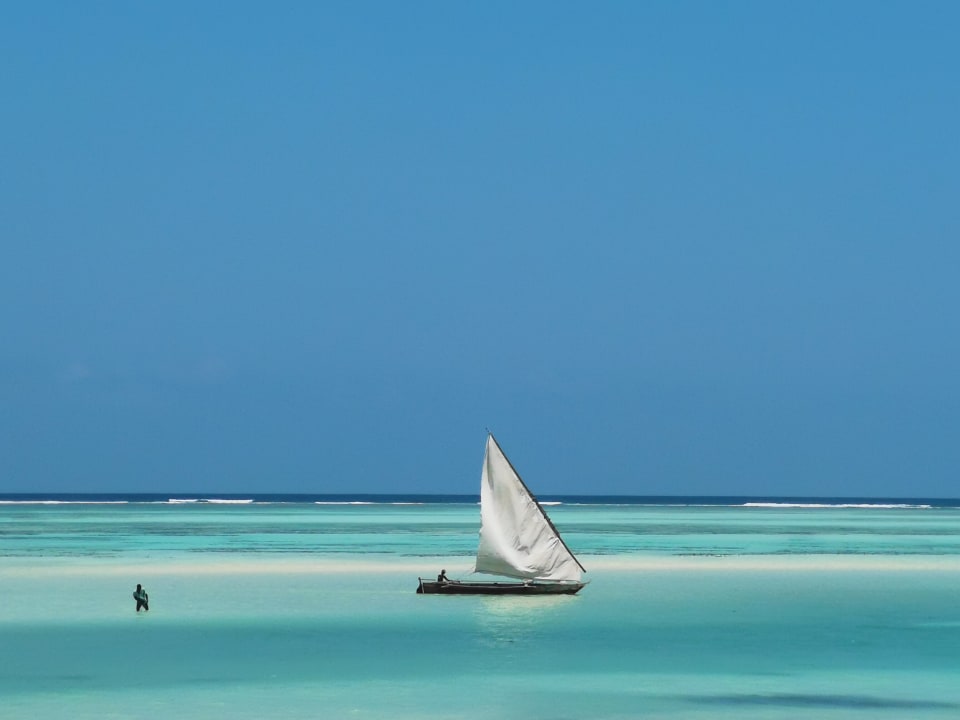 Strand Neptune Pwani Beach Resort & Spa