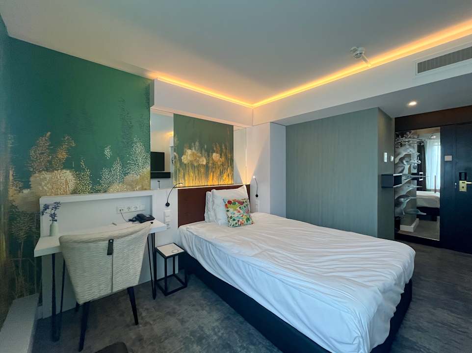 Zimmer Golden Tulip Hotel Central