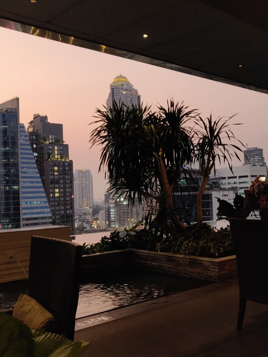 Pool Eastin Grand Hotel Sathorn