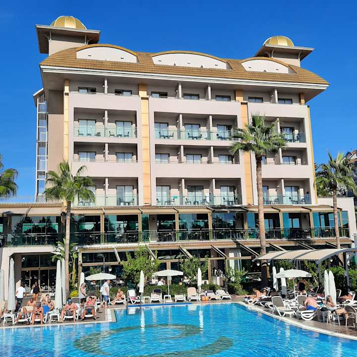 Außenansicht Aydinbey Kings Palace & Spa