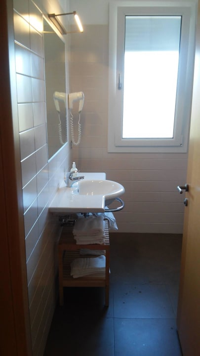 Modernes Badezimmer Domino Suite Hotel