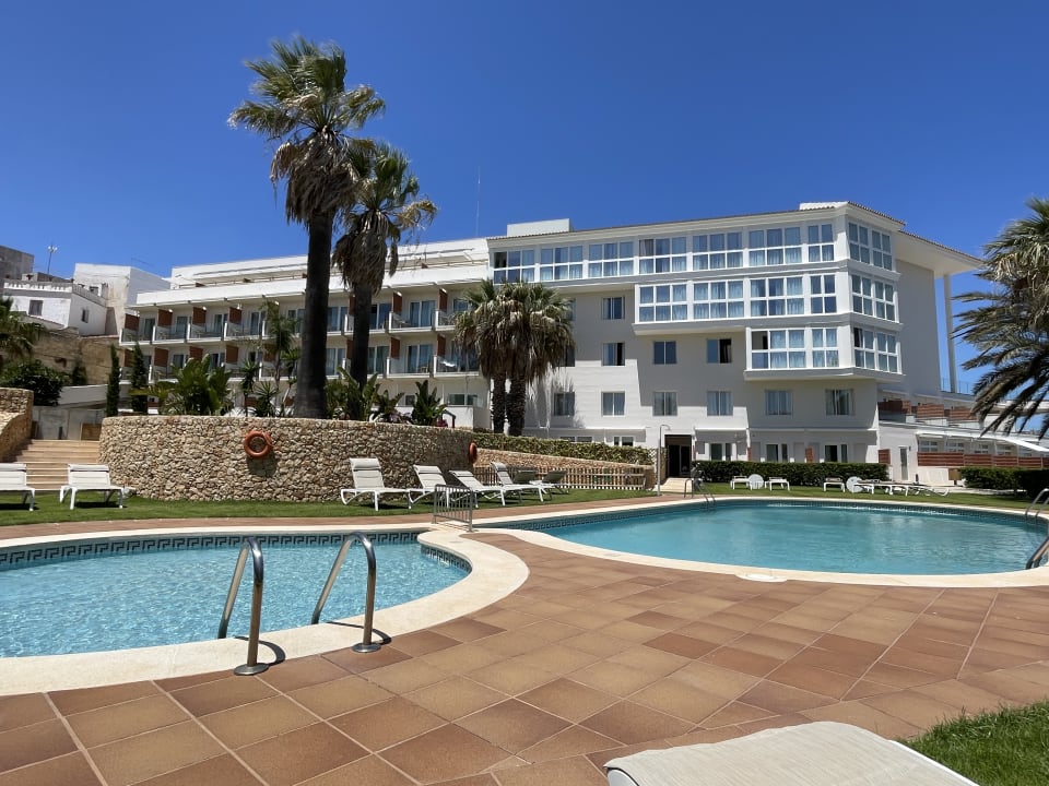 Außenansicht Hotel Catalonia Mirador des Port