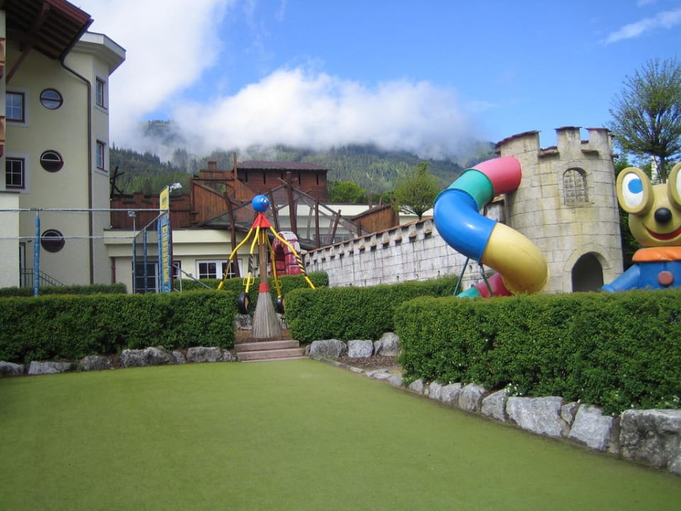 Buggy-Rennbahn/Skihügel Alpenrose - Familux Resort