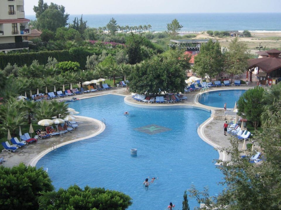 Poolanlage Miramare Queen Hotel