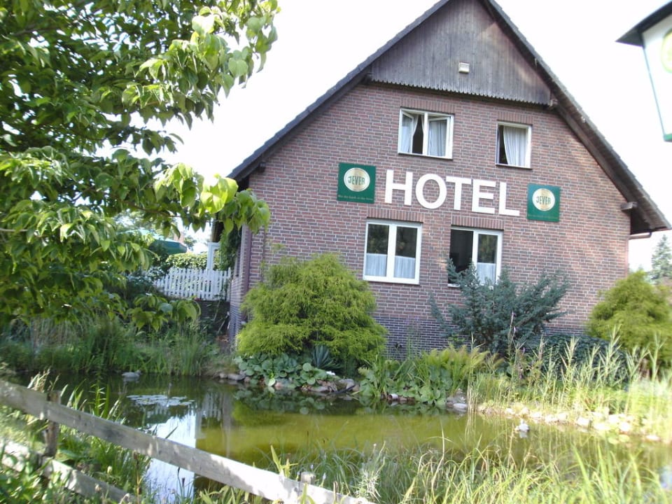 Vom Parkplatz aus Hotel Deuschle