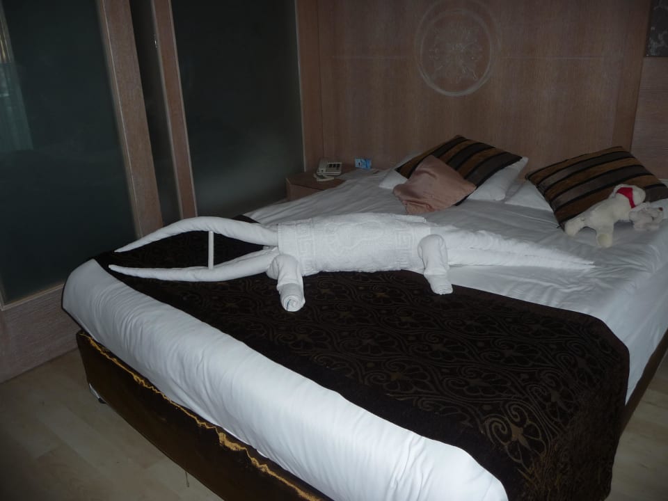 Kunstwerk des Zimmermäddchens Hotel Sultan of Side