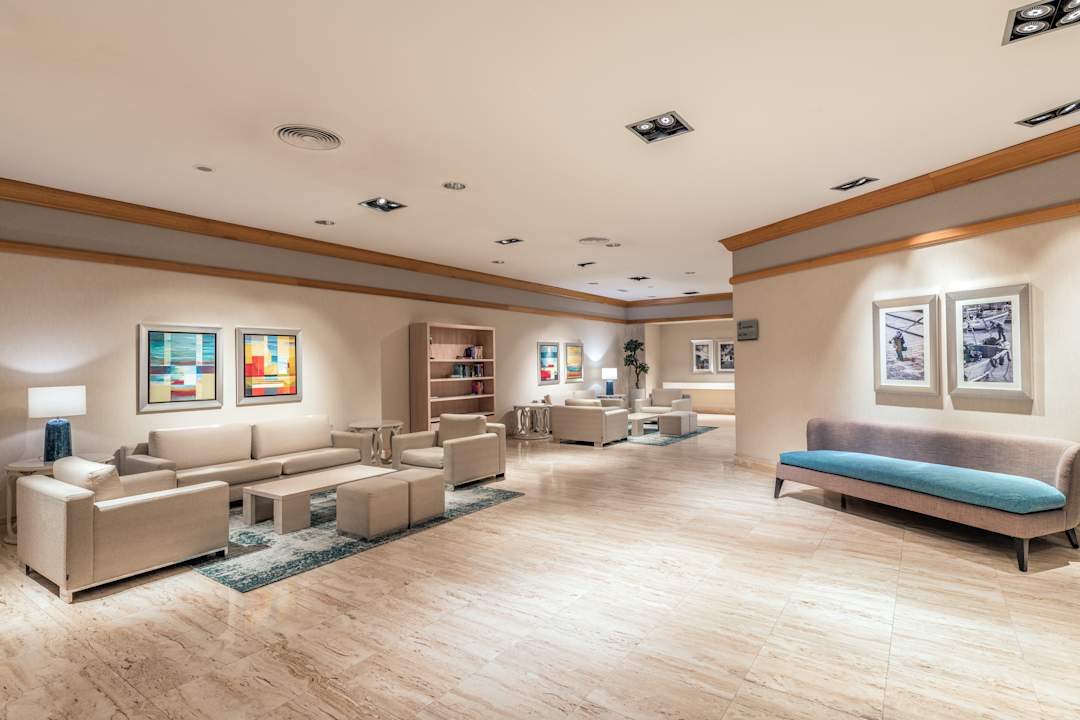 Lobby Sesimbra Oceanfront Hotel