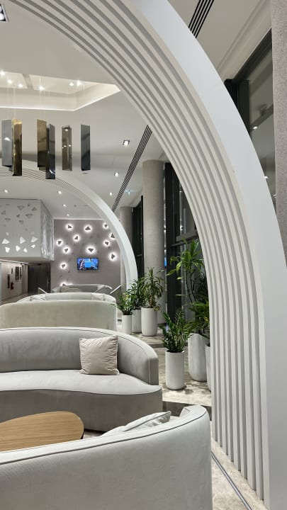 Lobby Mayia Exclusive Resort & Spa