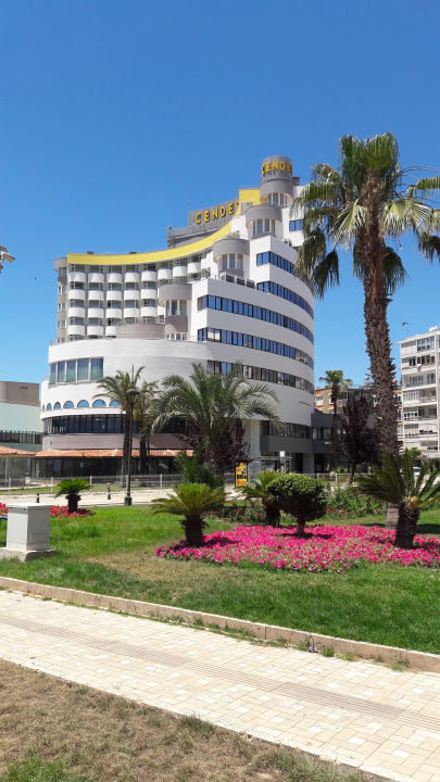 Außenansicht Hotel Cender