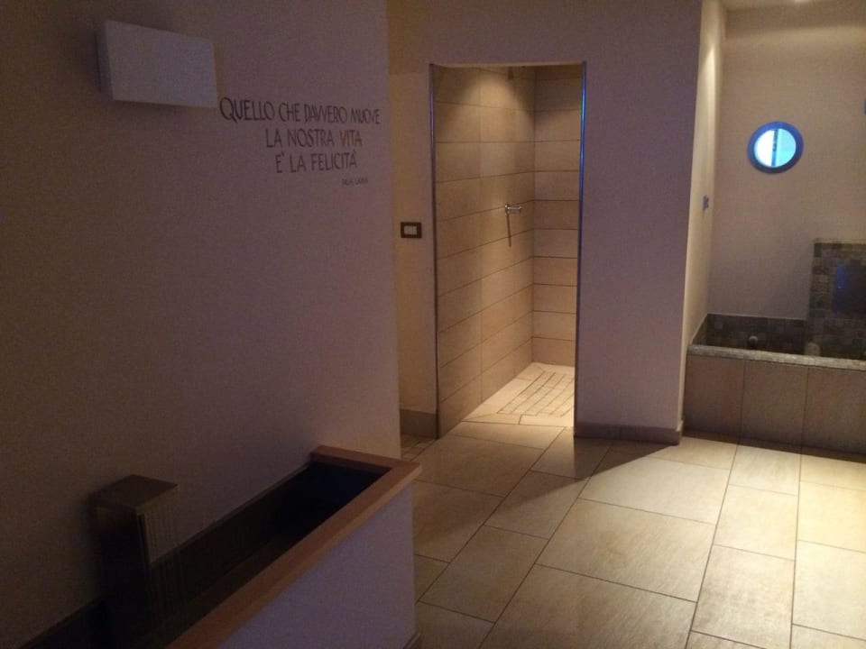 Sauna des z. Resort gehörenden Ht. Schwefelbad Schenna Resort Hotel Rosengarten