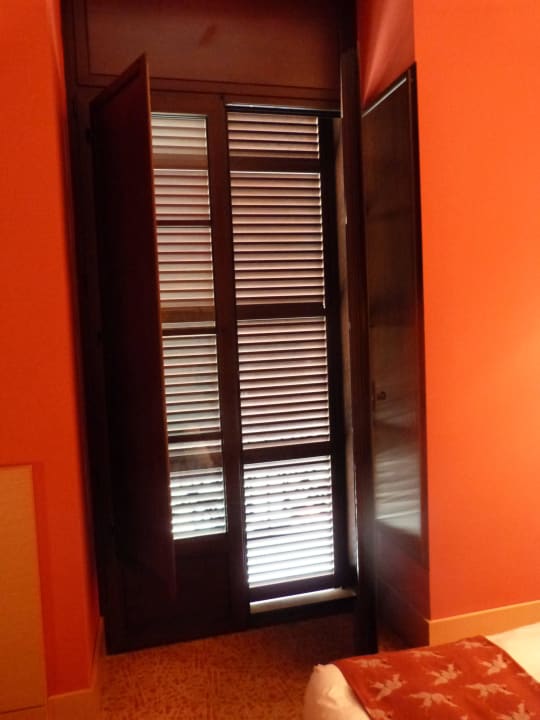 Balkon UNAHOTELS Napoli