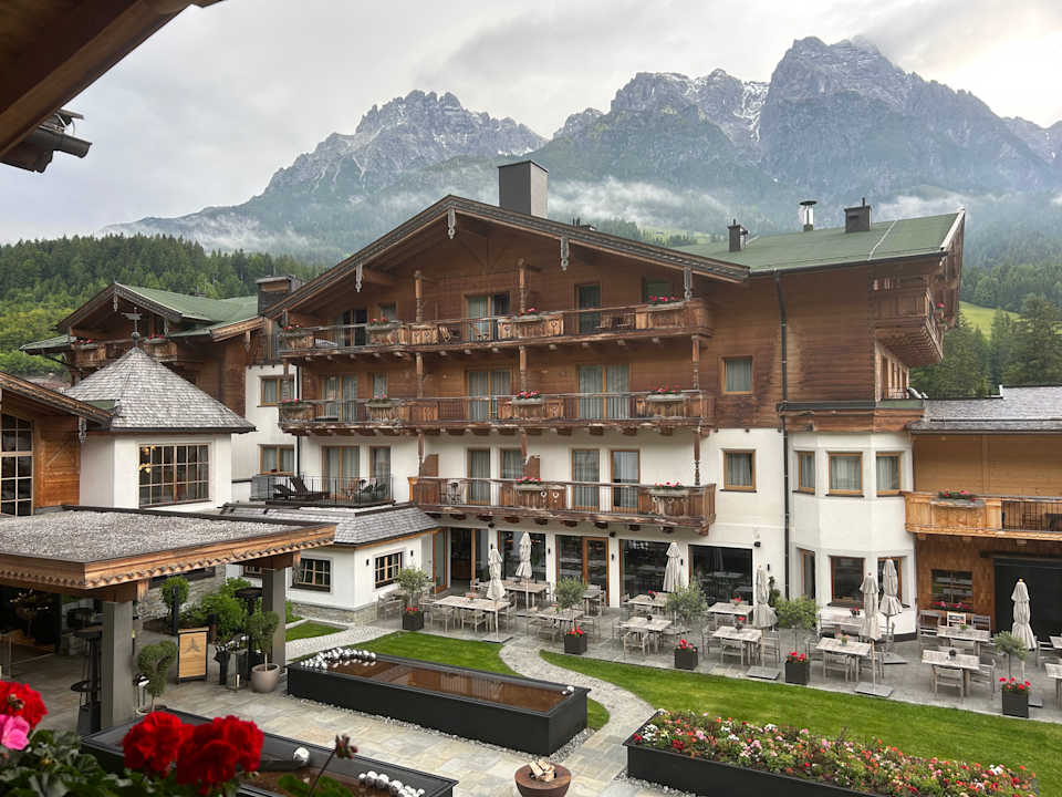 Außenansicht Naturhotel Forsthofgut