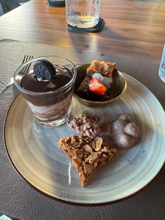 Gastro Club Maspalomas Suites & SPA