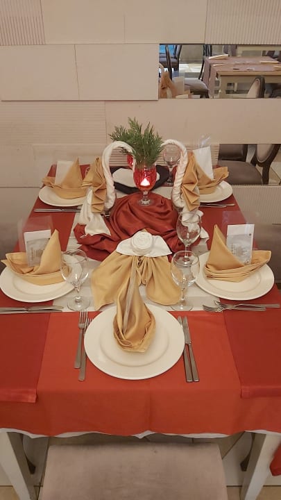 Gastro Well Palace Side