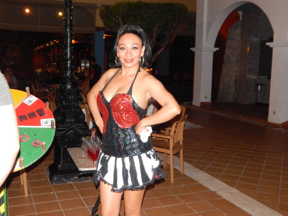 Animation Jasmina Hotel Riu Tequila