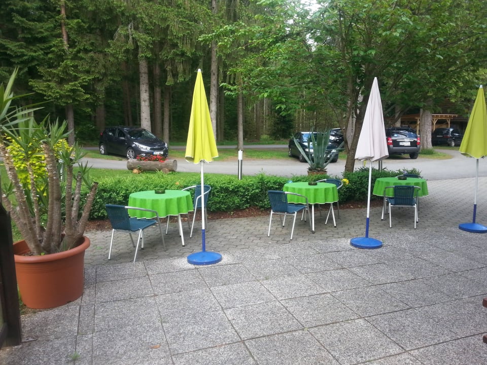 Ein paar Sitzmöglichkeiten Pension Fischinger