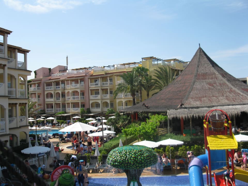 Blick vom Piratenschiff auf die Snackbar Zafiro Bahia