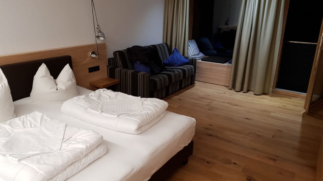 Zimmer Sport & Studienhaus Marburg