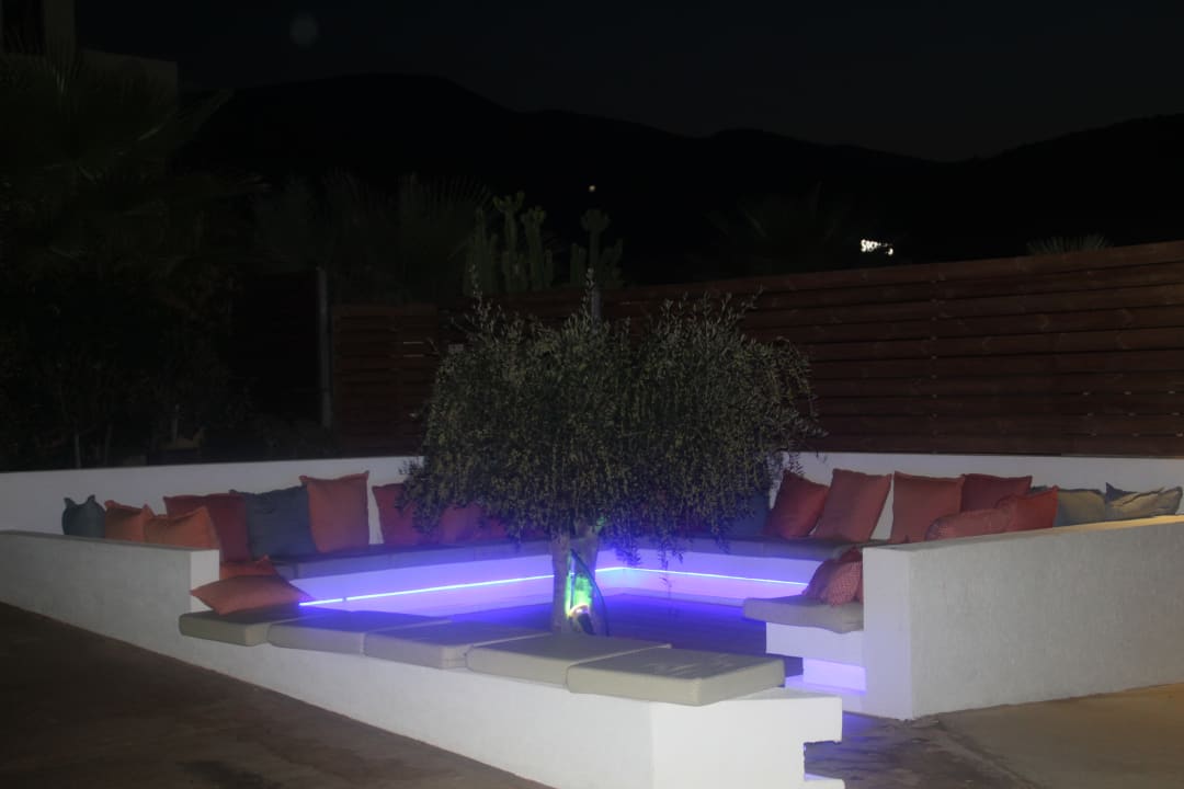 Gartenanlage Hotel Meropi