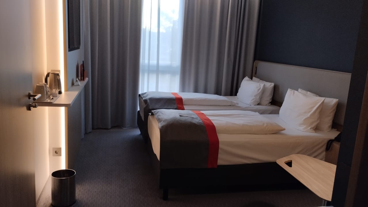 Zimmer Holiday Inn Express Sindelfingen