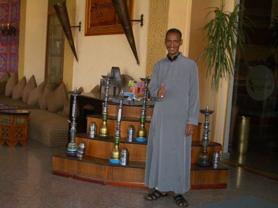Fawzy A. Elrady: Shisha-Man Pickalbatros Palace Resort