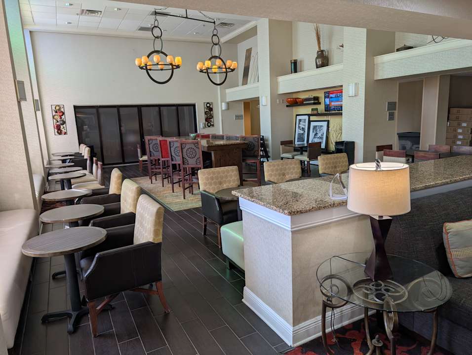 Gastro Hotel Hampton Inn & Suites Valdosta/Conference Center