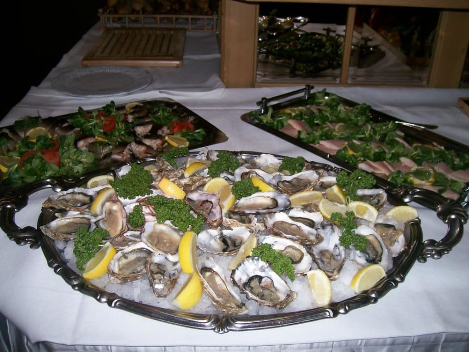 Traditioneller Heringsschmaus am Aschermittwoch Lisi Family Hotel Reith bei Kitzbühel