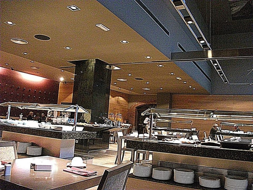 Im Frühstücksraum InterContinental Barcelona, an IHG Hotel