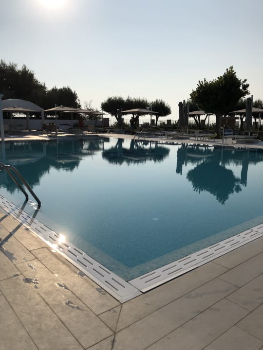 Pool TUI BLUE Tropea