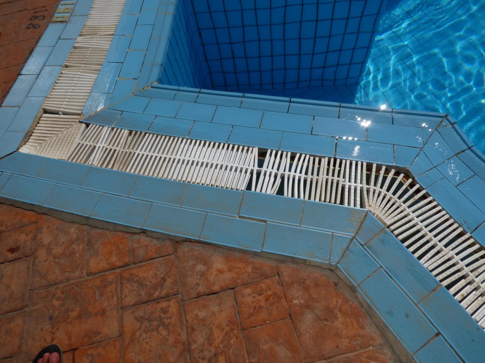 Verlotterter Pool Pickalbatros Royal Grand Resort - Sharm El Sheikh