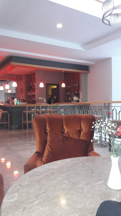 Lobbybar Port Side Resort Hotel