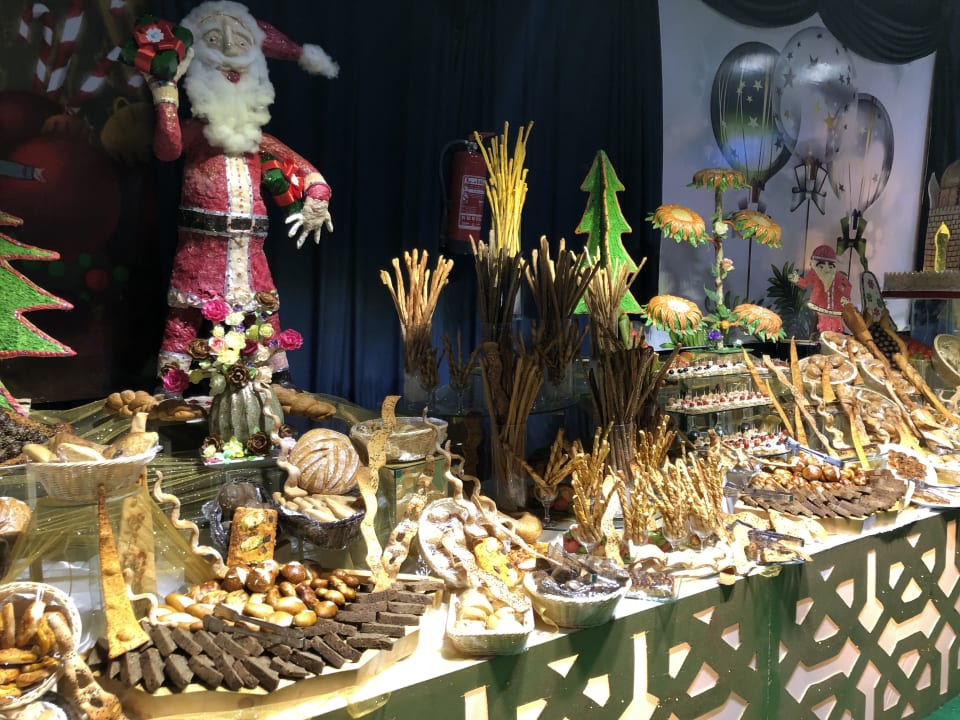 Das Zelt am Strand mit dem Weihnachtsbuffet  Pickalbatros White Beach Resort - Hurghada