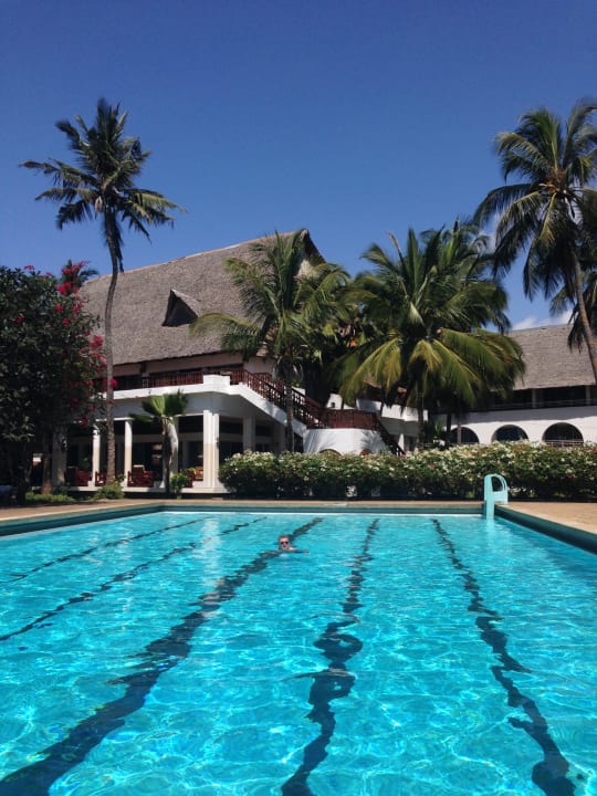 Pool Reef Hotel Mombasa