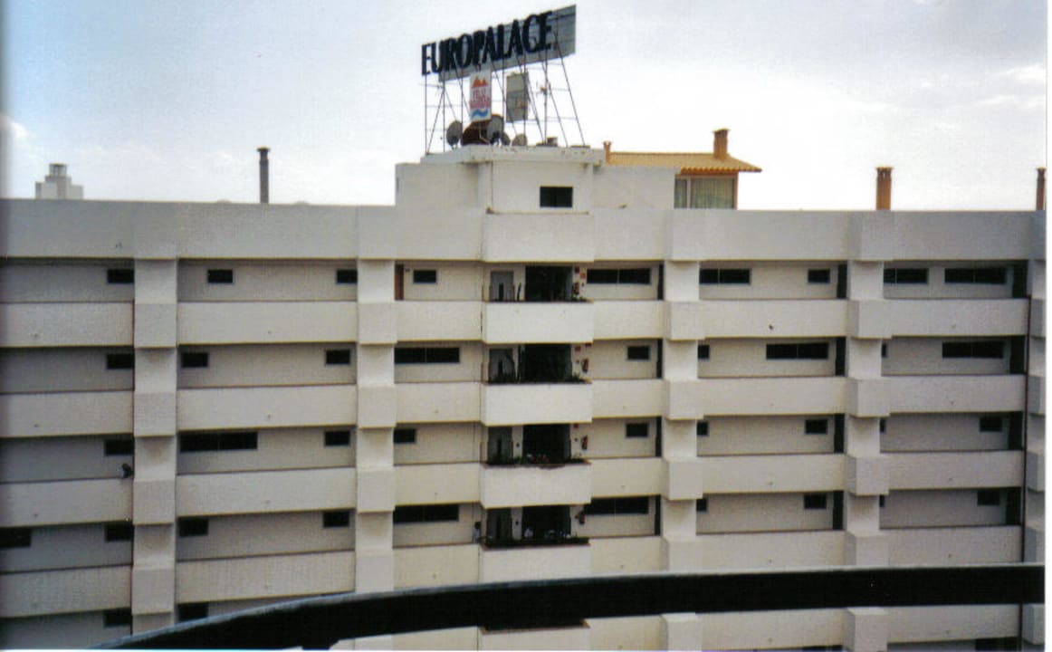 Ausblick 9. Stock allsun Hotel Lucana