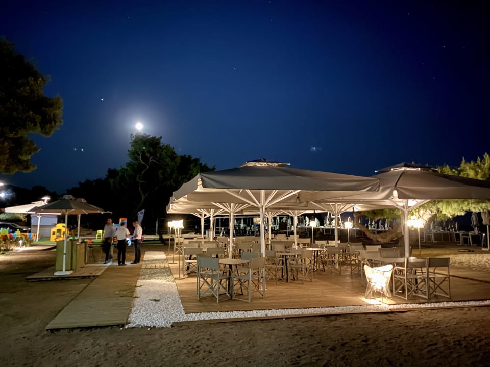 Gastro Hotel Lagomandra Beach