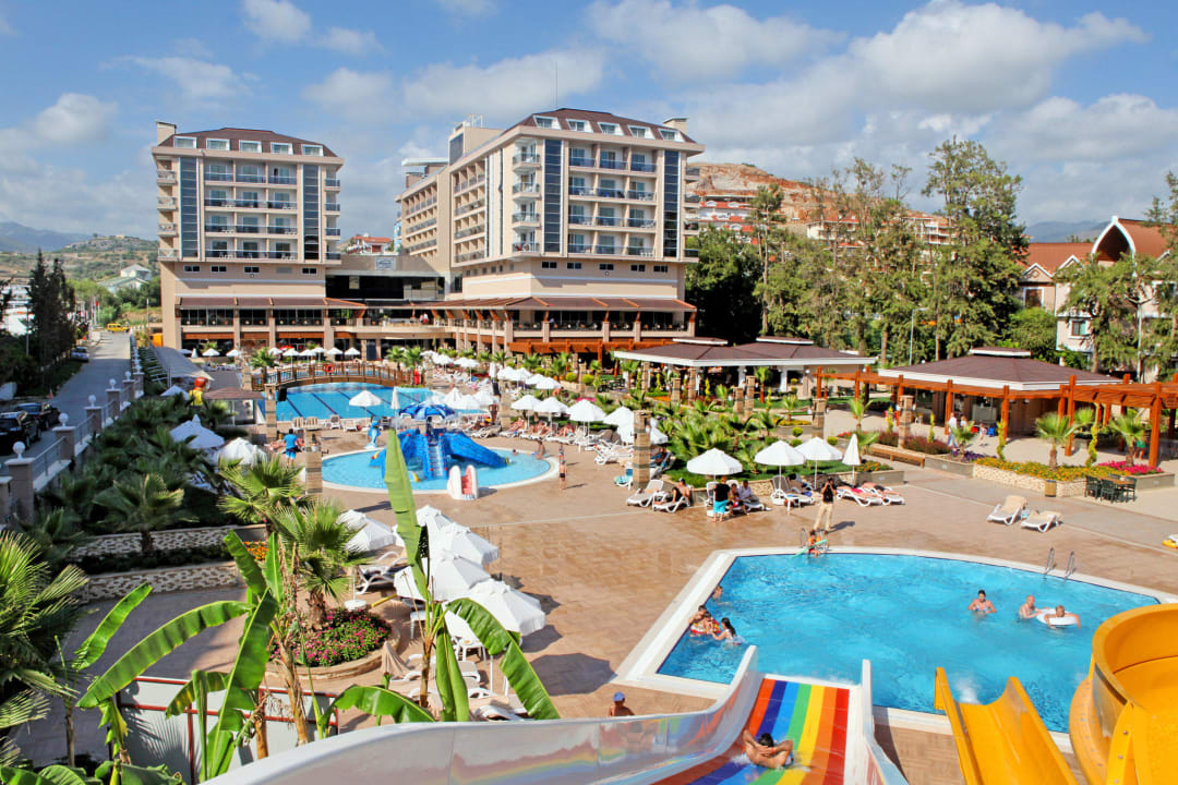 Aussenansicht Dizalya Palm Garden